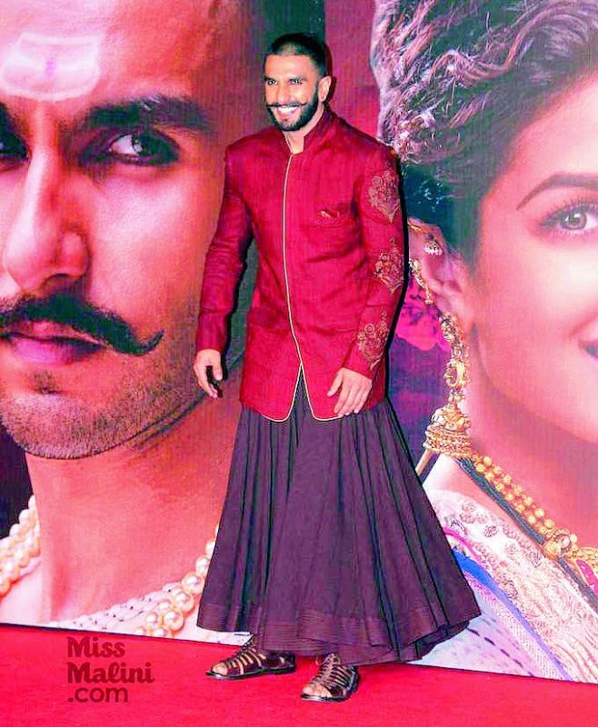 Actor Ranveer Singh was  spotted wearing long skirts while promoting his movie Bajirao Mastani.