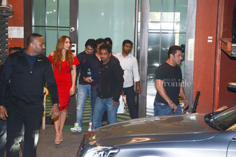 Salman Khan with Iulia Vantur.