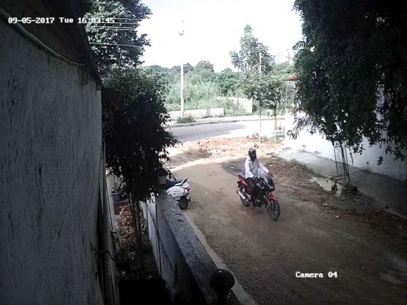 A source said that the description provided in the FSL report after analysing the CCTV footage and 're-creation' of the crime scene showed that the gate of the Gauri's house was five feet in height. Gauri herself was 5.4 feet and the killer can be seen just above the gate. He was clearly shorter than Gauri, and weighed around 70 to 80 kgs. His physical characteristics match Parashuram, who is 5.1 feet in height and weighs around 70 kg.