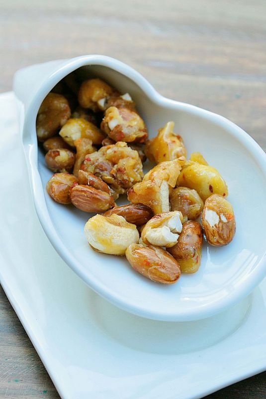 SPICED NUTS