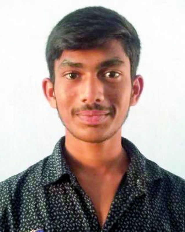 Yarnam Tharun, son of a daily wage labourer, studying in TS minorities welfare residential school in Kothagudem, scored  a 10/10 CGPA. 