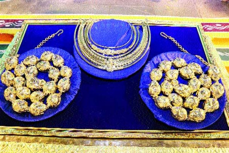 The jewellery, weighing in about 19 kg and worth about Rs 5.59 crore, that was presented to the Tirumala temple.