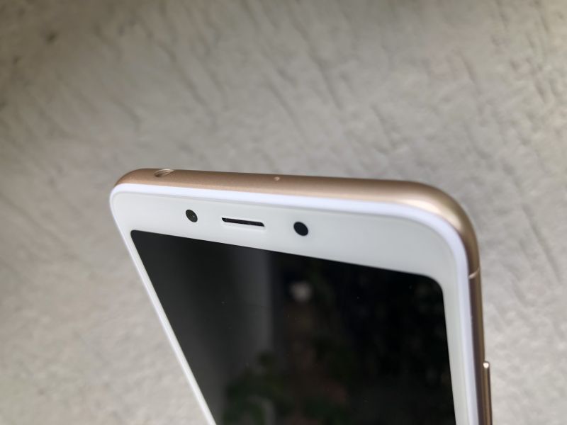 Xiaomi Redmi 6 (Deccan Chronicle)