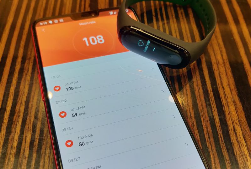 Xiaomi Mi Band 3 (Deccan Chronicle)