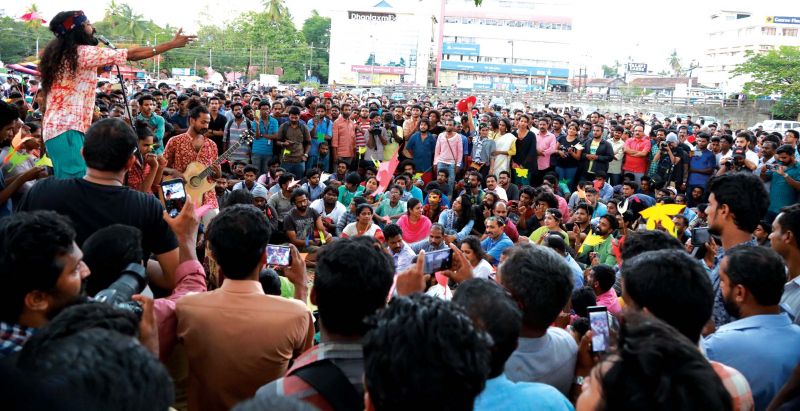 Band Oorali' protested the moral policing by putting up an impressive performance at Marine Drive on Thrusday.