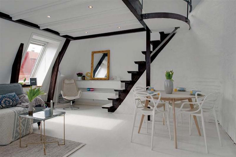 White walls give a feeling of space