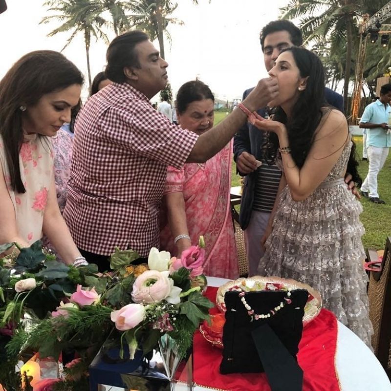 Akash Amabani gets engaged with Shloka Mehta in Goa. (Twitter Screengrab| @NitaMAmbani)