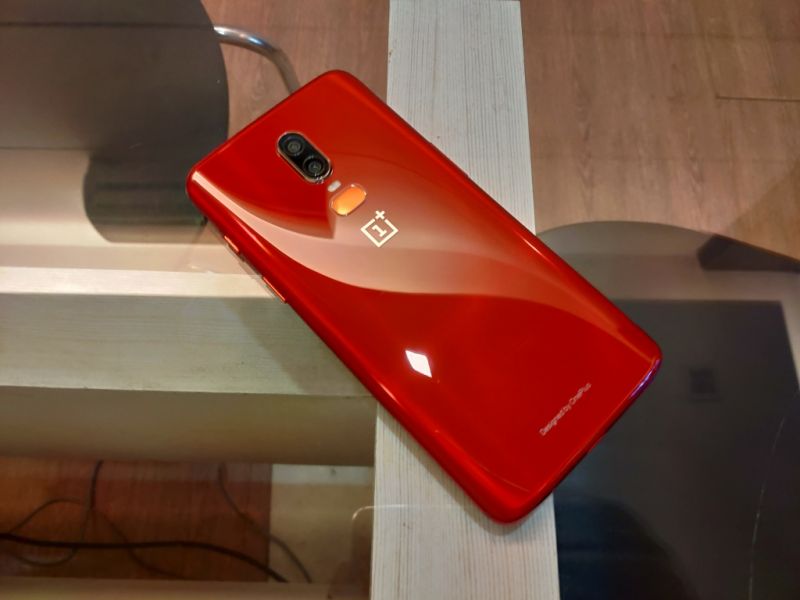 OnePlus 6 Red hands on (Deccan Chronicle)