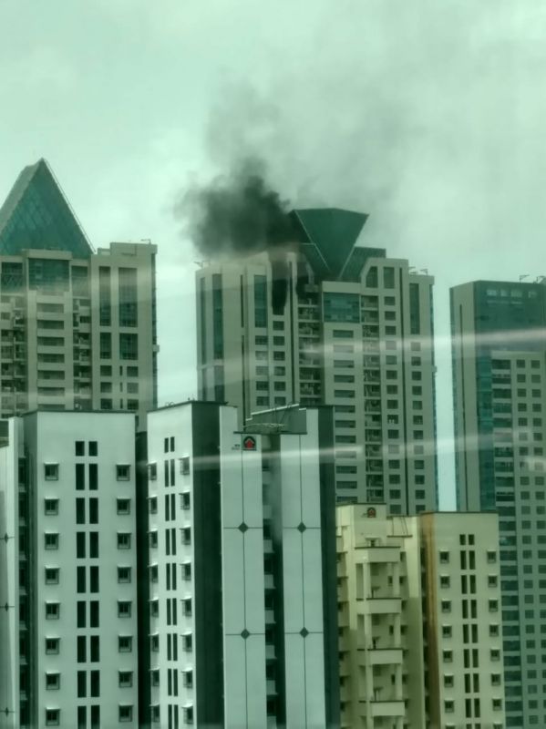 Deepika Padukone owns a flat in the tower.