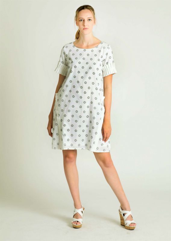 Dress by designer Tina Tandon 