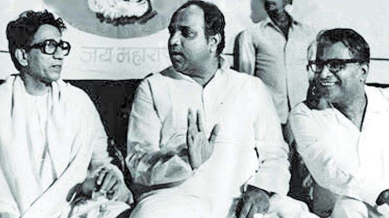 Sharad Pawar, seen with Thackeray and George Fernandes, is known for his rapport with other leaders.  
