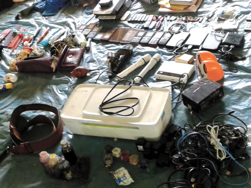 Personal belongings, electronic equipment and medicines recovered from the tents of Maoists deep inside the forest. The police produced these before media on Saturday in Nilambur	 (Photo: DC)