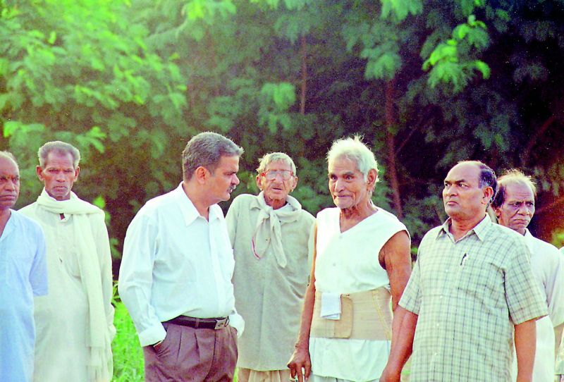 Dr Bharat Vatwani with Baba Amte.