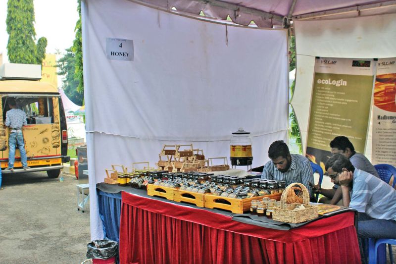 Organic honey stall