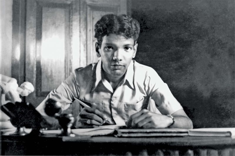 A young Kurunanidhi 