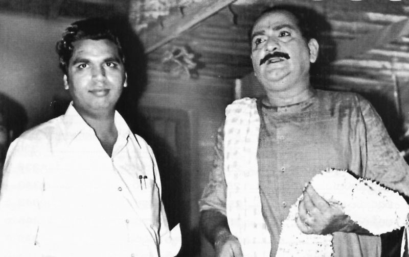   Dasari on the sets of his debut film Tata Manavadu with S.V. Ranga Rao,