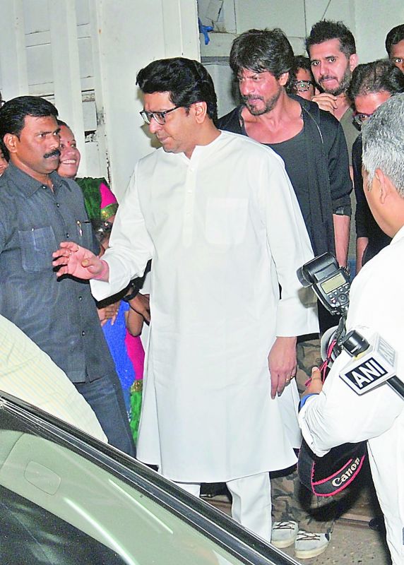 Shahrukh Khan and MNS chief Raj Thackeray
