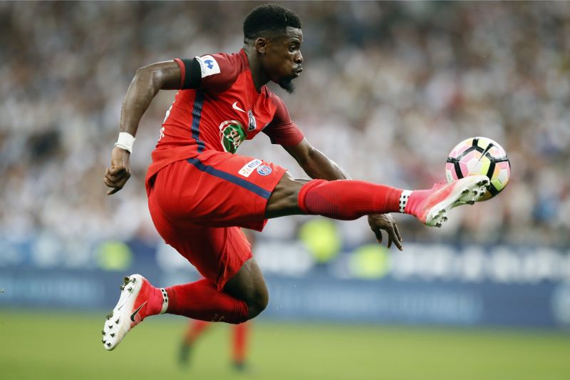 Serge Aurier arrives in Tottenham, as a replacement for Kyle Walker. (Photo: AP)