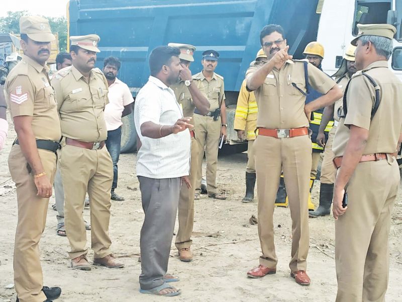 Police investigating the area of the blast. (Photo: DC)