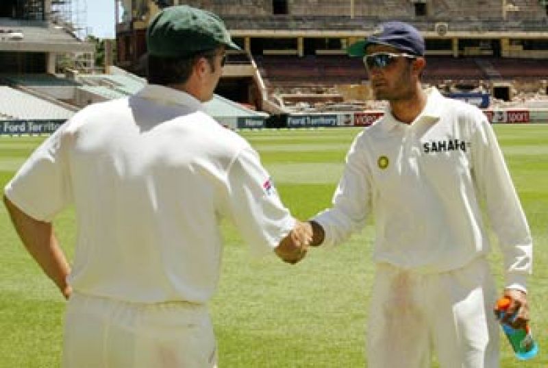 The Indo-Australian rivalry reached its peak when Steve Waugh (L) and Sourav Ganguly (R) were the captains of the two sides in the early 2000s. (Photo: AFP)
