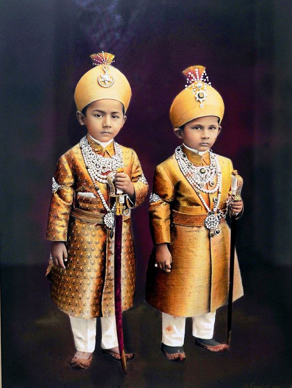 Azam Jah and Moazzam Jah, sons of Mir Osman Ali Khan. Hyderabad, 1911.