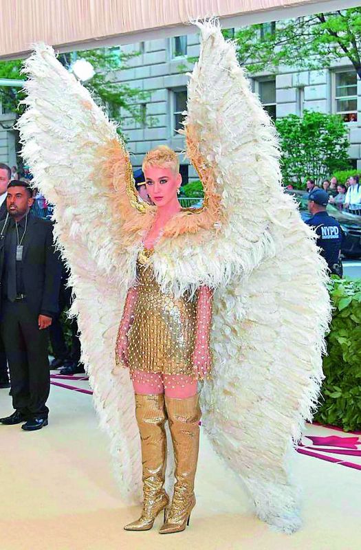 Katy Perry dressed as an angel.