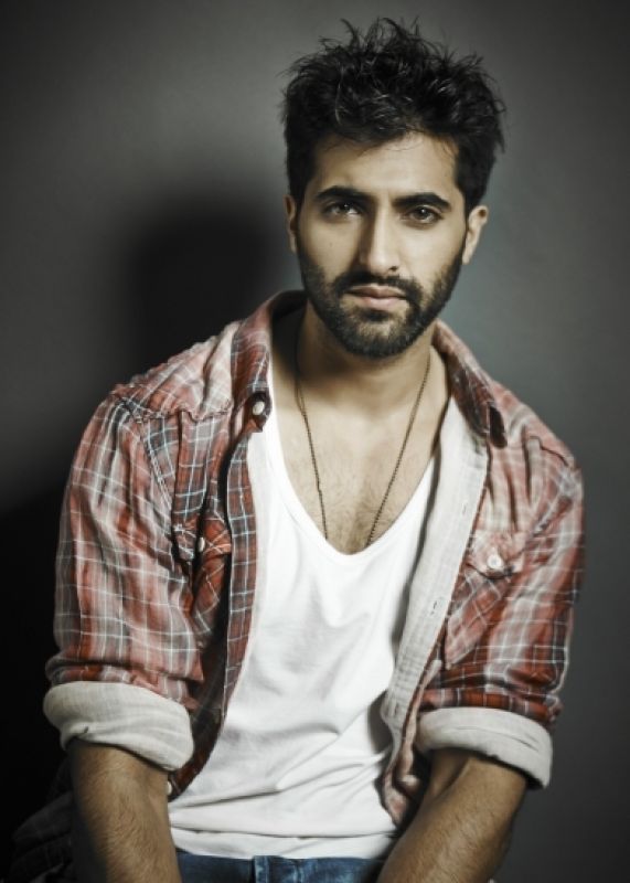 My acting is my strength, not the industry backing: Akshay Oberoi