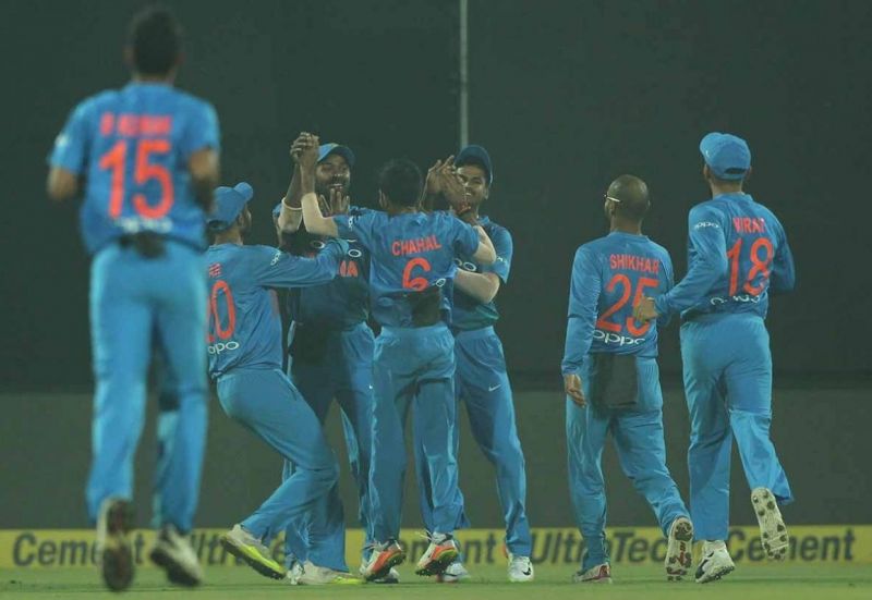 Team India celebrate Pandya catch