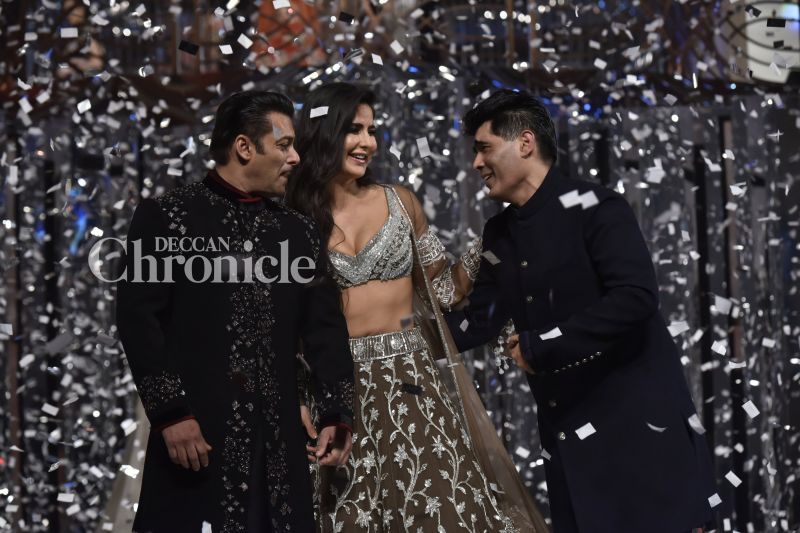 Salman, Katrina look beautiful as Manish's showstoppers, make us excited for Bharat