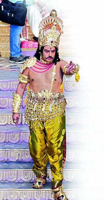 The ornaments Balakrishna wore  in this film were actually worn by his father in Daana Veera Soora Karna