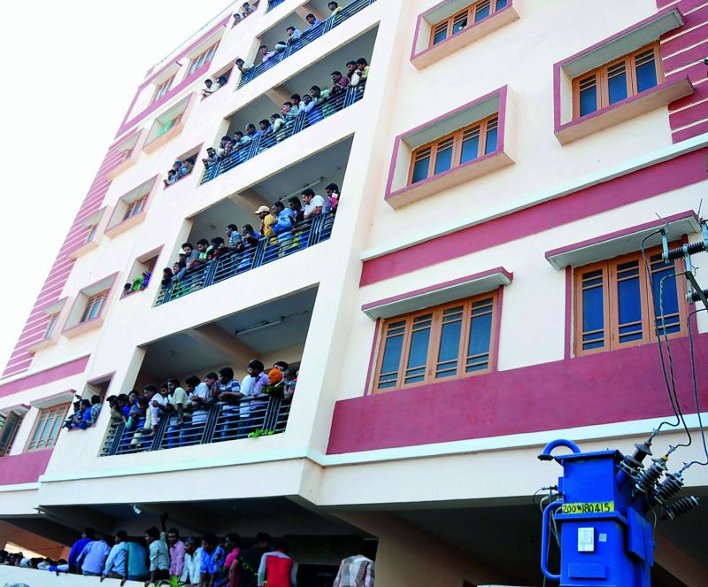 The illegal building built by Satyanarayana Singh near the crashed building. (Photo: DC)