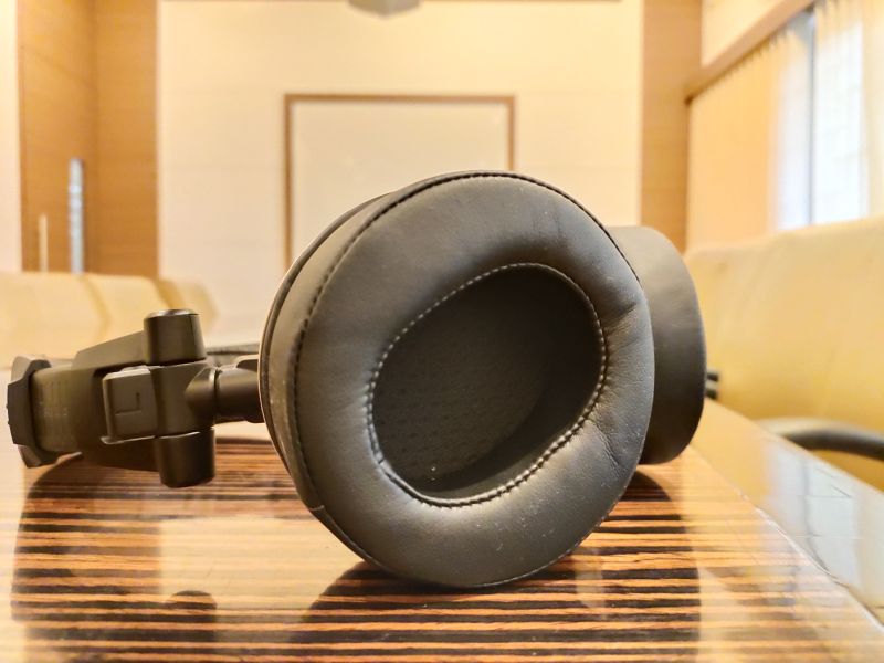 Claw SM-100 Headphones