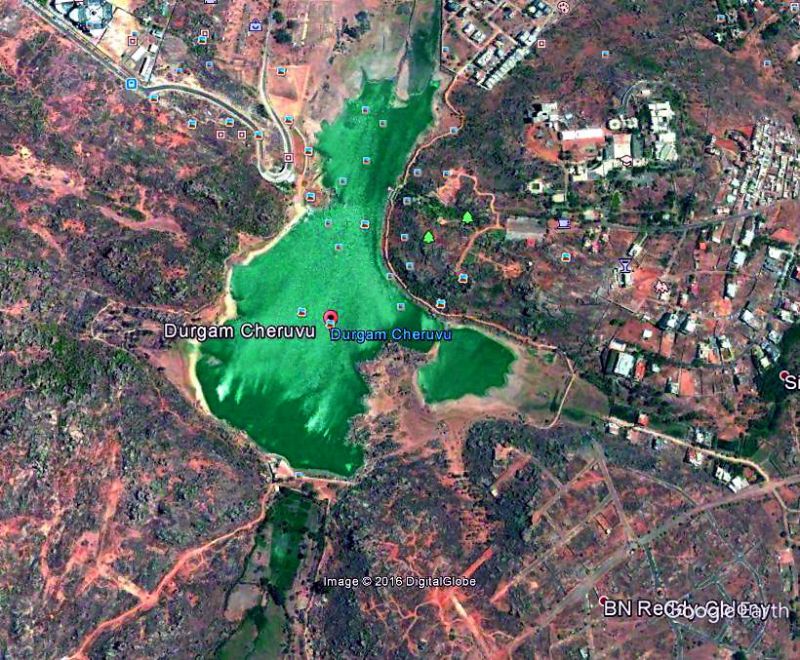 Another image of the lake from  2003 shows very little constructions or encroachments around the lake.