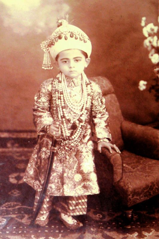 Sahebzada Salabath Jah, son of Mir Mahboob Ali Khan, Secunderabad,  c. 1910. Chowmahalla Palace Collection, Hyderabad.