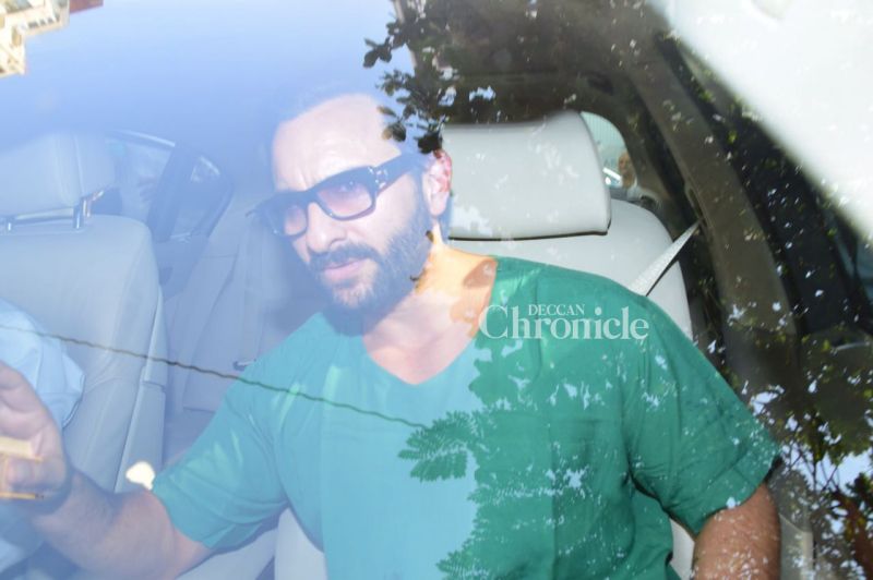 Pictures: Saif, Karisma, Kapoors visit Kareena after new arrival in family