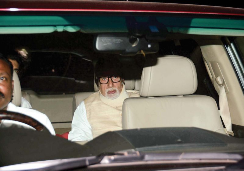 Big B enroute to the funeral.