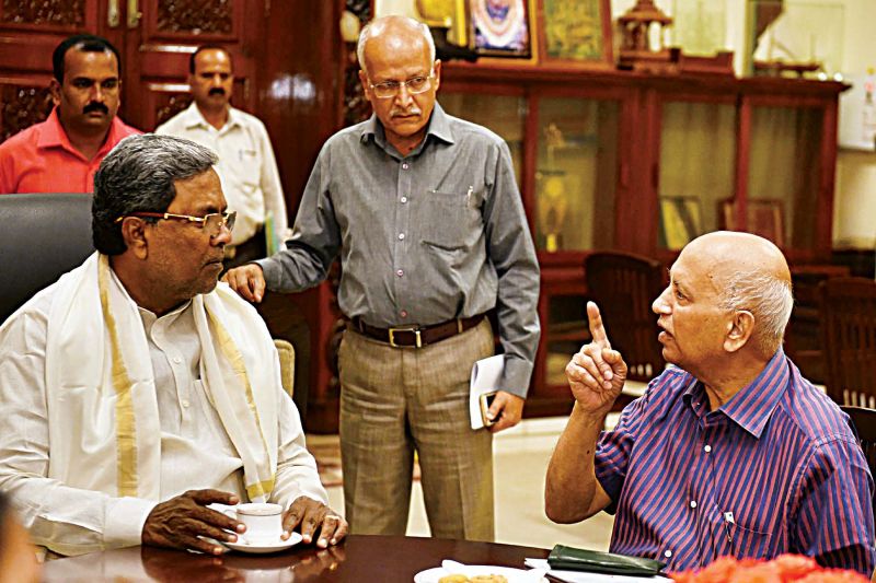 Former ISRO chairman Prof. U.R. Rao called on Chief Minister Siddaramaiah at Vidhana Soudha in Bengaluru on Wednesday.