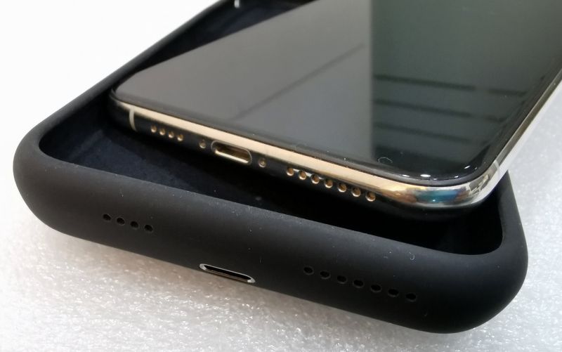 Apple smart battery case