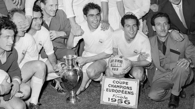 Real Madrid players after winning the 1956 European Cup. (Photo: AFP)