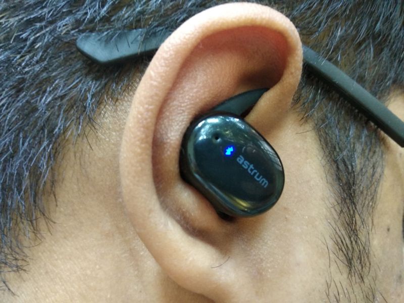 Astrum ET300 earbuds