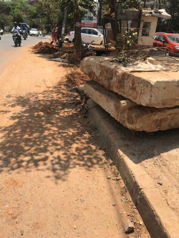 Construction debris dumped on the footpath.  (Photo: DC)