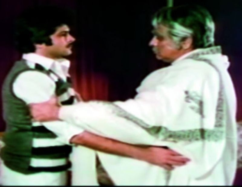 A still from the movie Shakti.