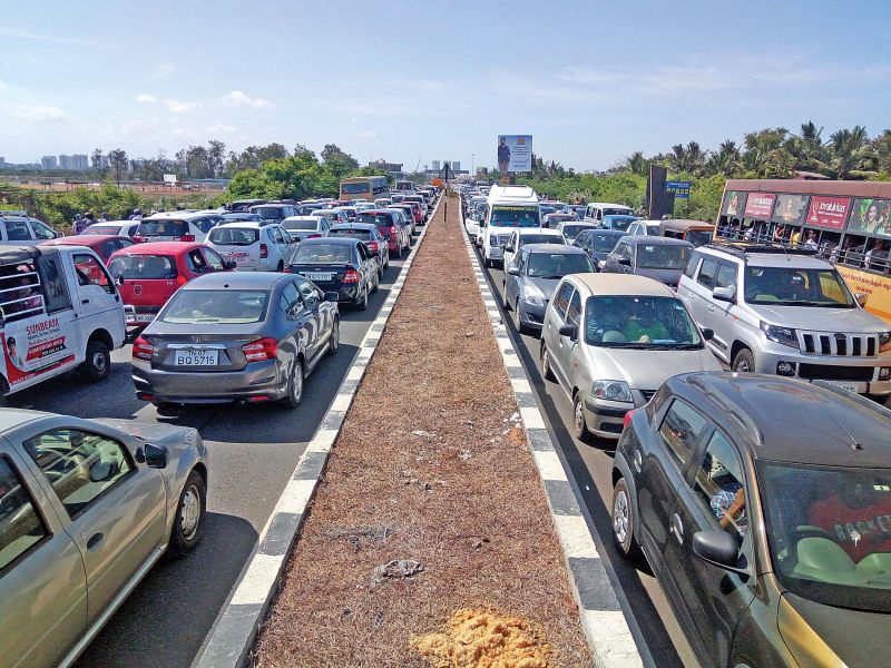 With a large number of people heading to expo, ECR traffic was badly hit .	(Photo:DC)