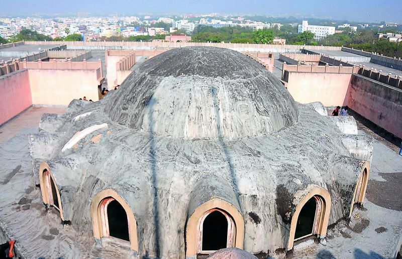 The dome at the terrace of Arts College.