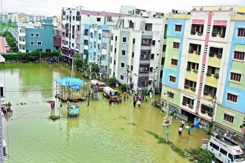 (After) The state government took help of the Indian Army to evacuate 90 per cent of the residents when the water was at knee-deep level.