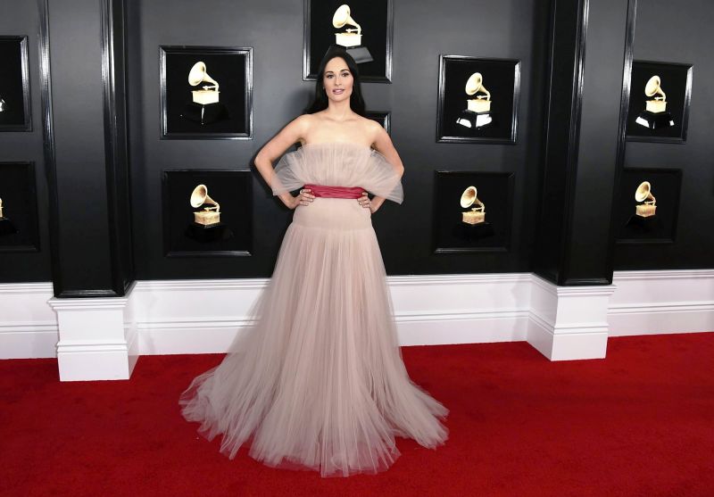 Pastel Pinks looks gorgeous on the amazing  singer. (Photo: AP)