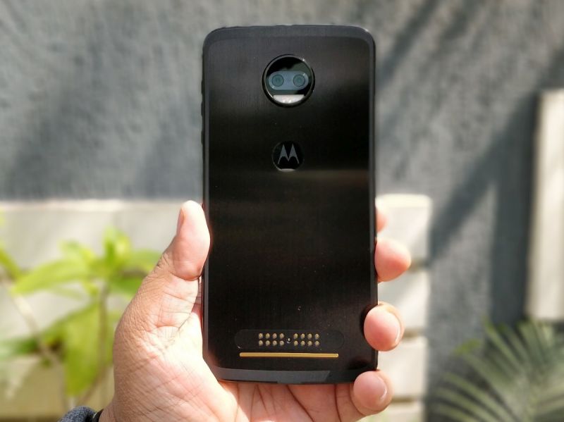 Motorola Moto Z2 Force review