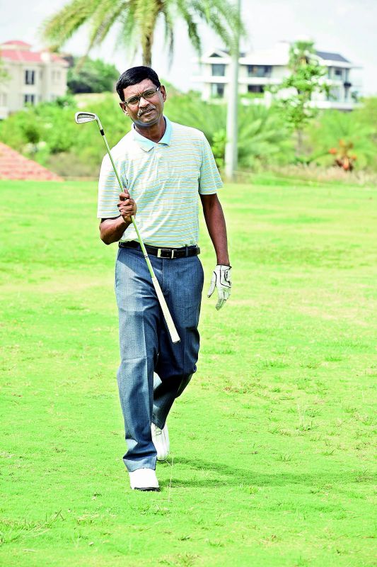 Commander Gangadhar is a passionate teacher who enjoys training golfers of all age groups and proficiency levels.