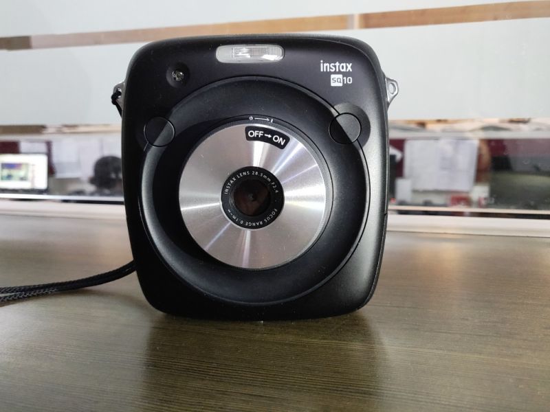 Fujifilm Instax SQ 10