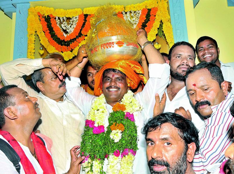 Jubilee Hills-based businessman Nagam Tirupati Reddy won the auction of the famous Balapur Laddu by bidding '15.6 lakh. The auction lasted for 15 minutes and the second highest bidder was Mahendra Reddy of Nagarjuna Steels, who bid Rs 15.55 lakh.